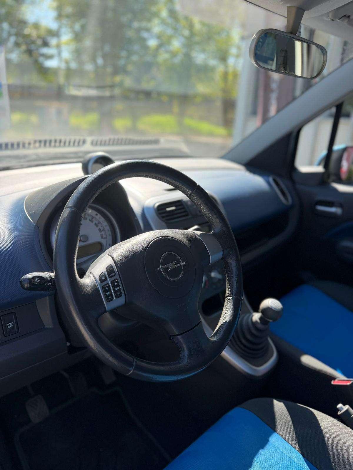 Opel Agila