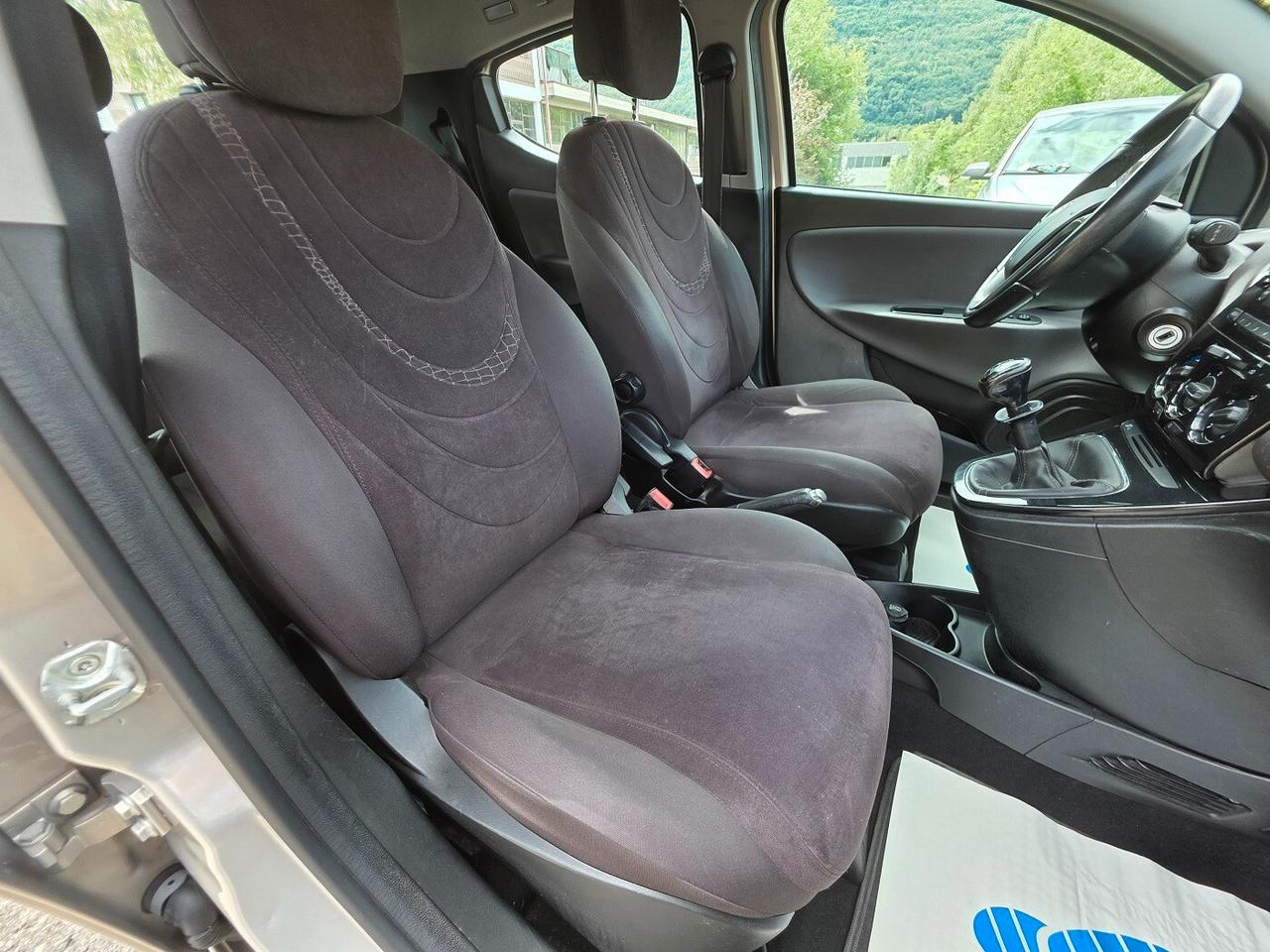 Lancia Ypsilon 1.2 69 CV 5 porte UNICO PROPRIETARIO