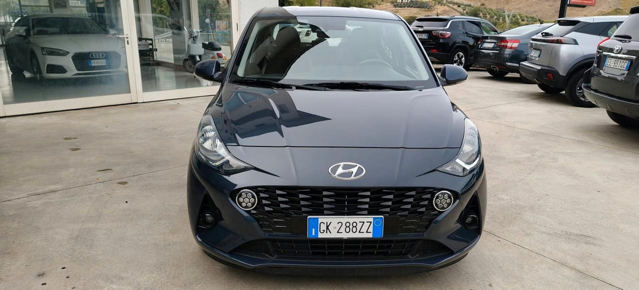 Hyundai i10 1.0 MPI Tech "SOLO 19.000 KM"