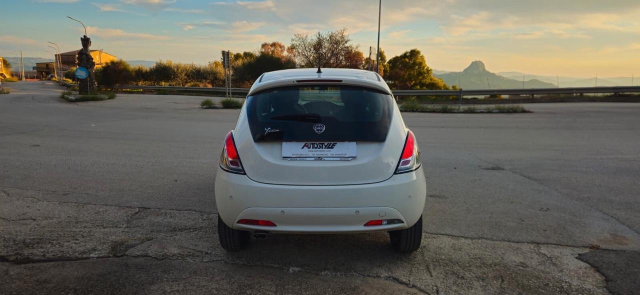 Lancia Ypsilon 1.2 69CV Platinum