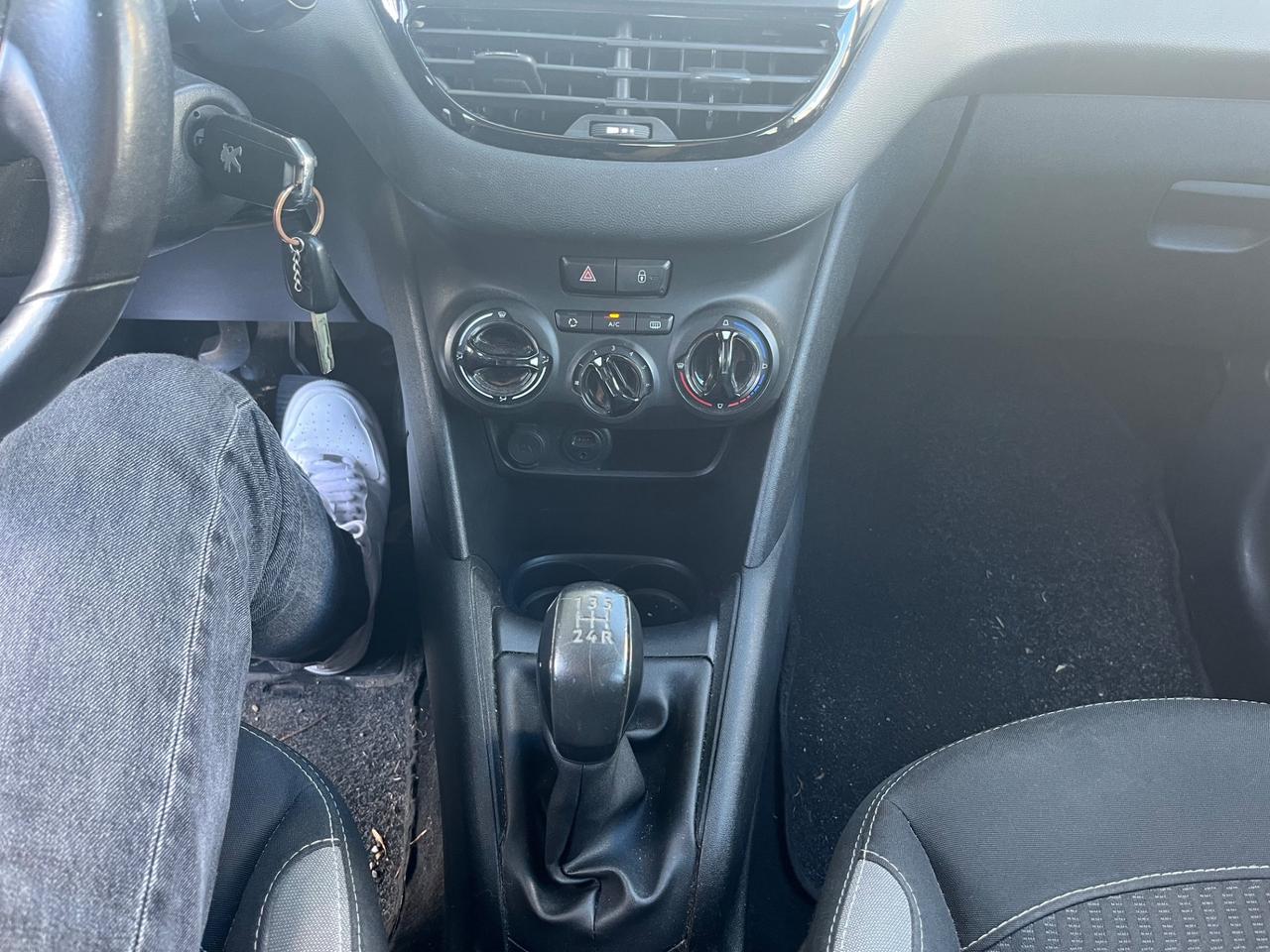 Peugeot 208 PureTech 82CV 5 porte Allure 2016