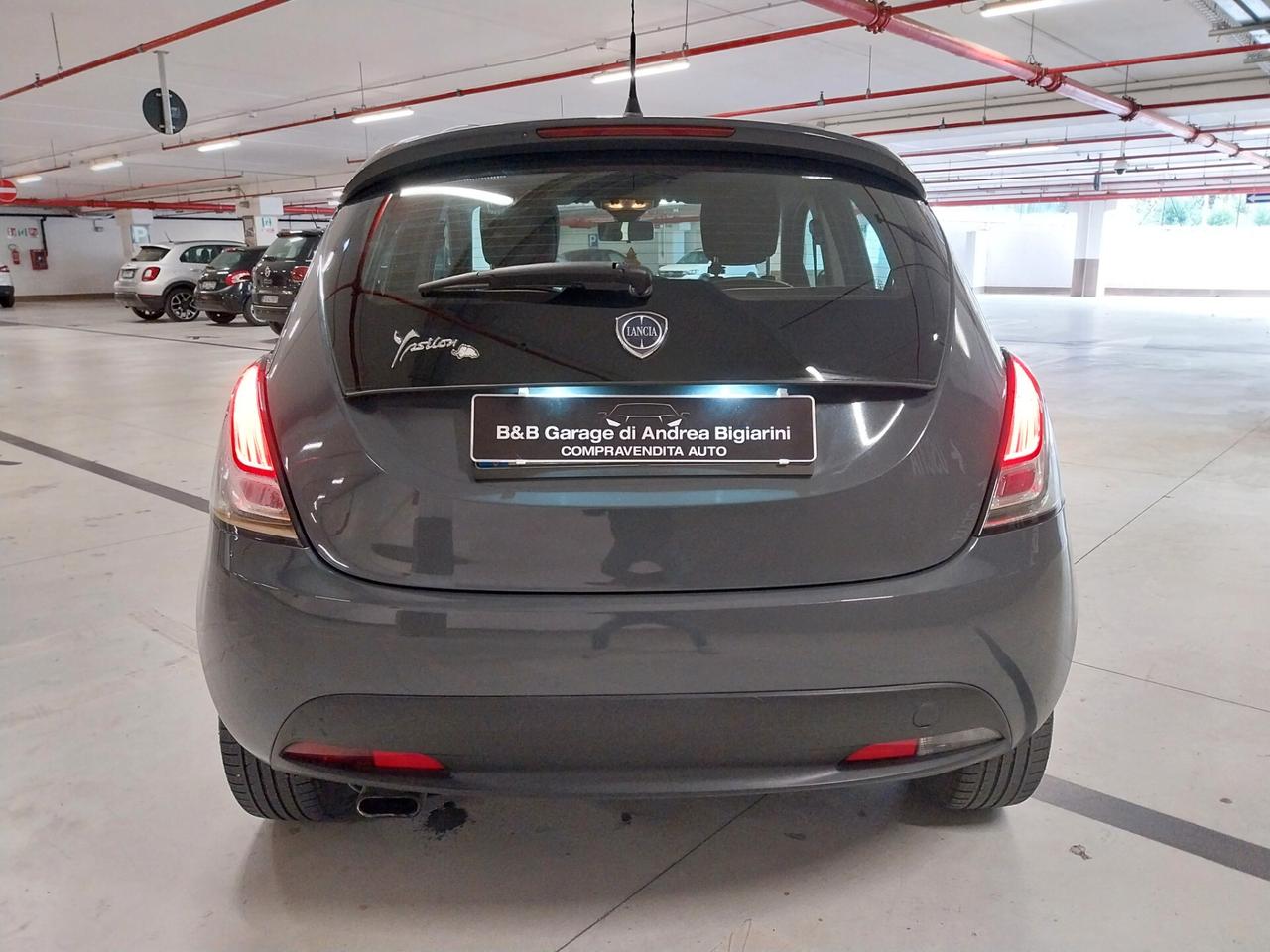 Lancia Ypsilon 1.2 69 CV 5 porte GPL Ecochic S Momodesign