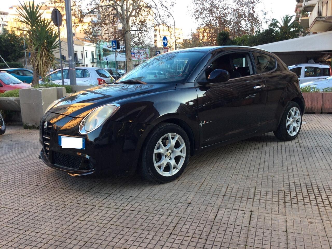 Alfa Romeo MiTo 1.6 JTDm 16V Distinctive Sport Pack