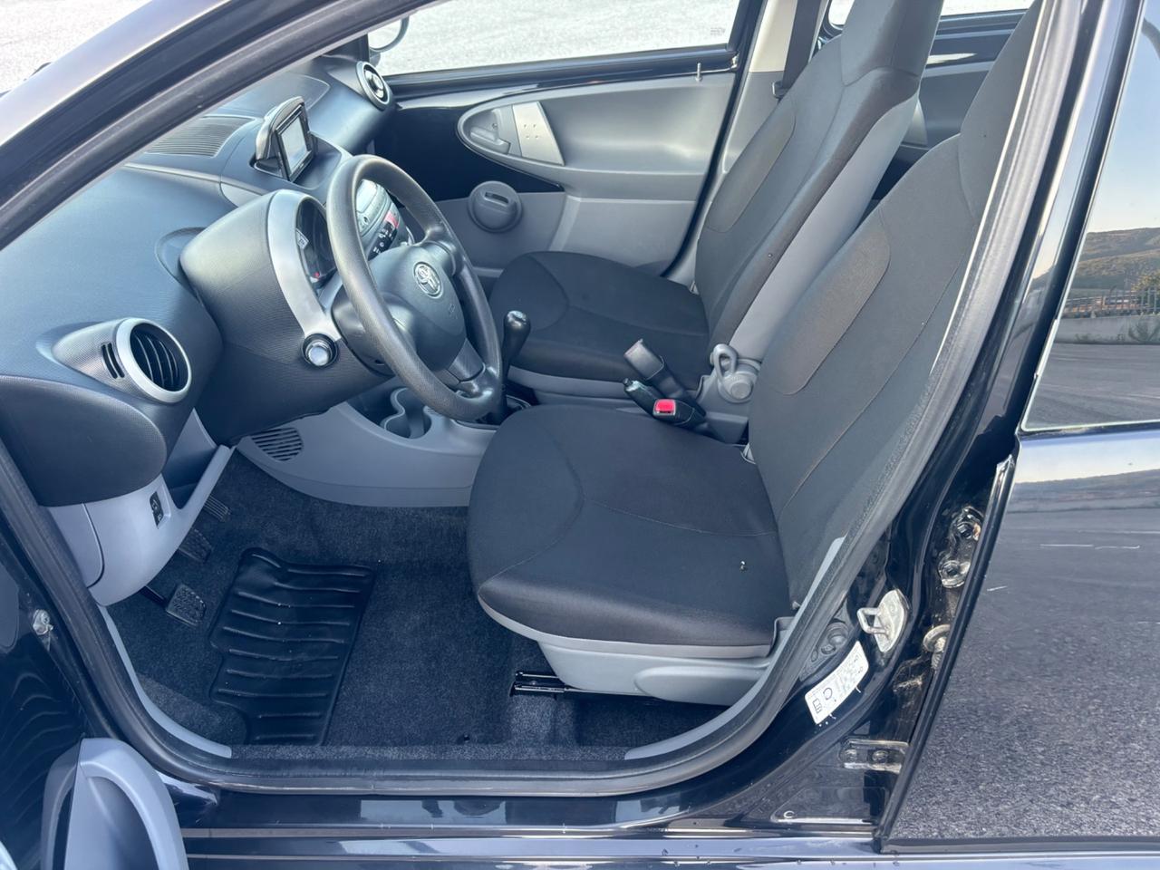 Toyota Aygo 1.0 12V VVT-i 5 porte Active Connect