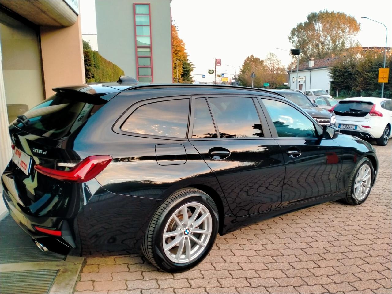 BMW 318 D TOURING G21 MHEV 48V SEDILI SPORTIVI / PELLE NERA /LED /VETRI PRIVACY