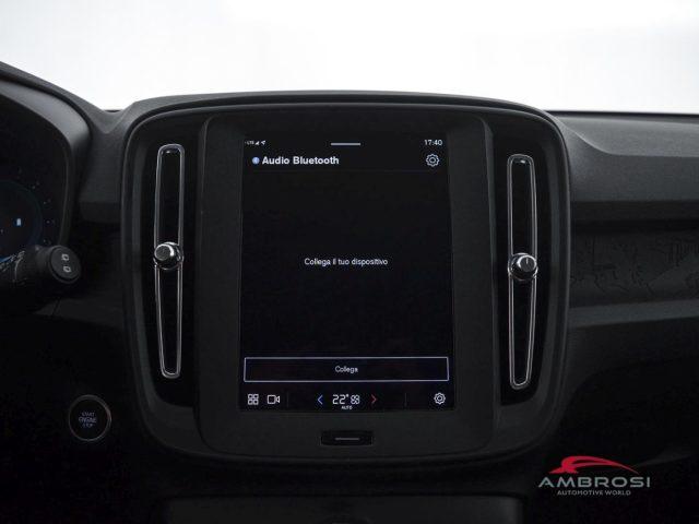 VOLVO XC40 B3 Mild hybrid Benzina Essential