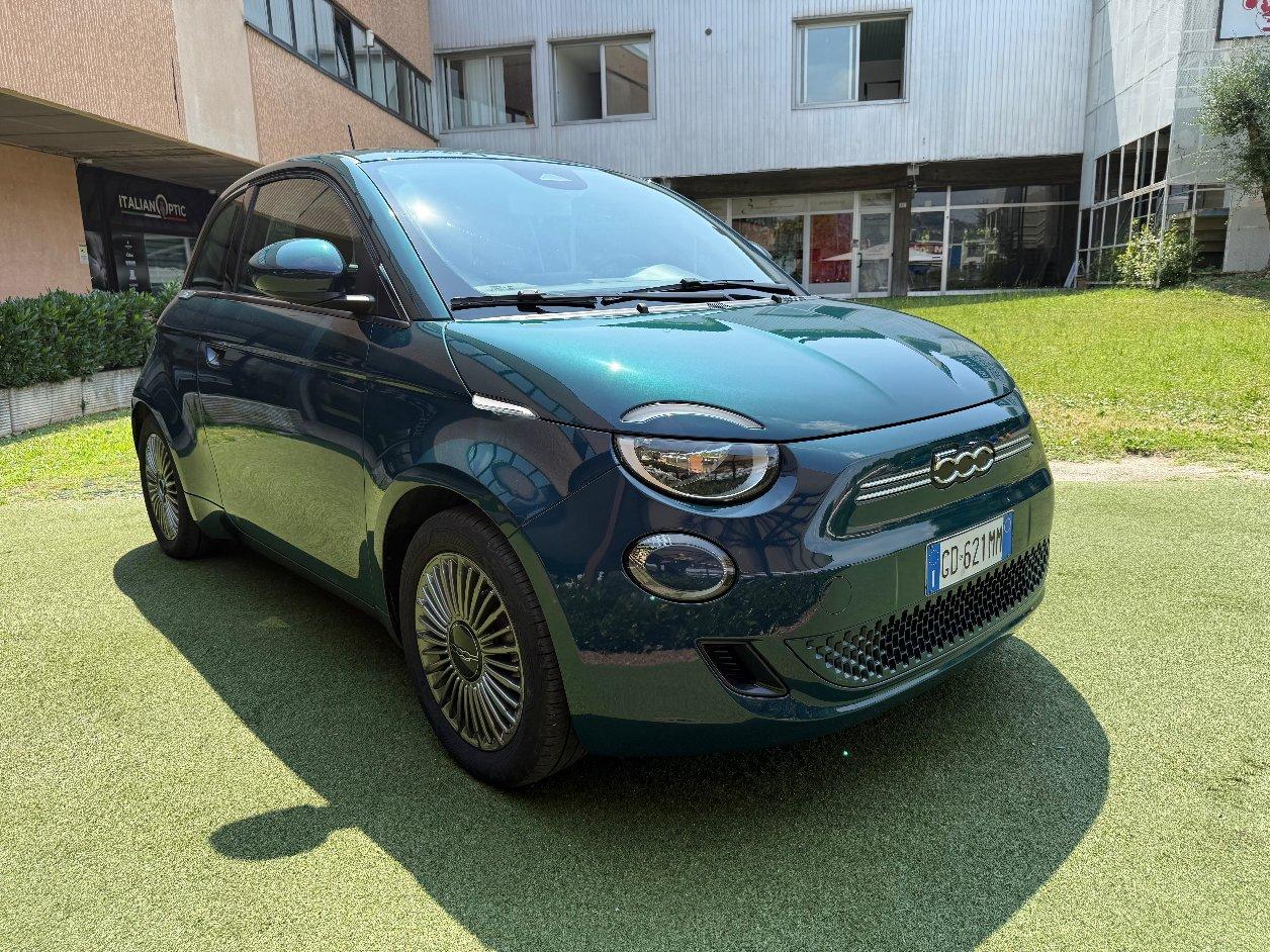 Fiat 500e 42 kWh Icon - 15000KM - IVA ESPOSTA