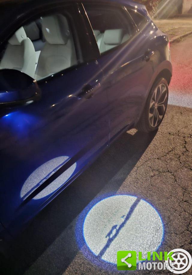 JAGUAR E-Pace 2.0 AWD aut. R-Dynamic S