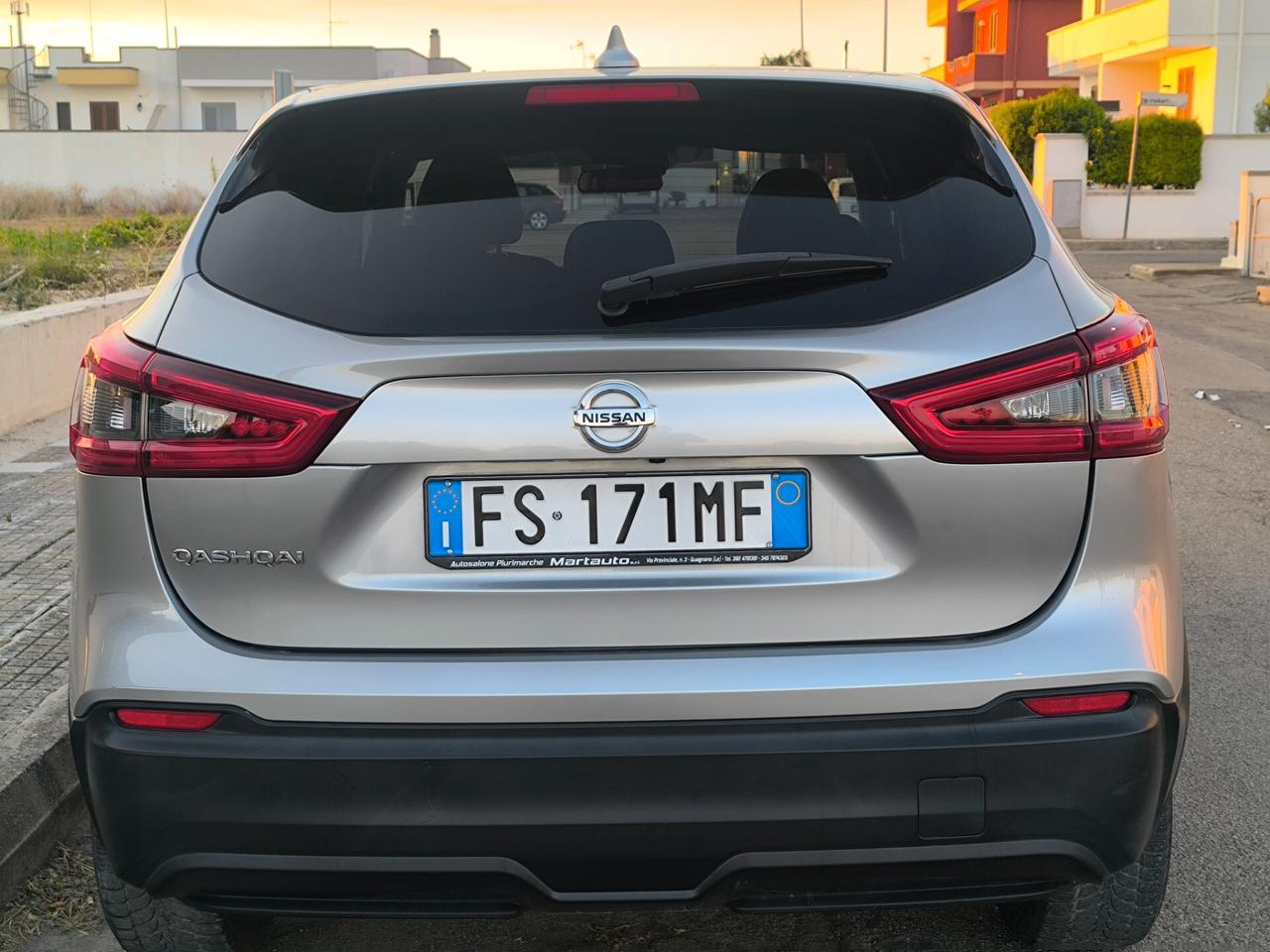 NISSAN QASHQAI 1.5 DIESEL 110cv NAV/RETROCAMERA