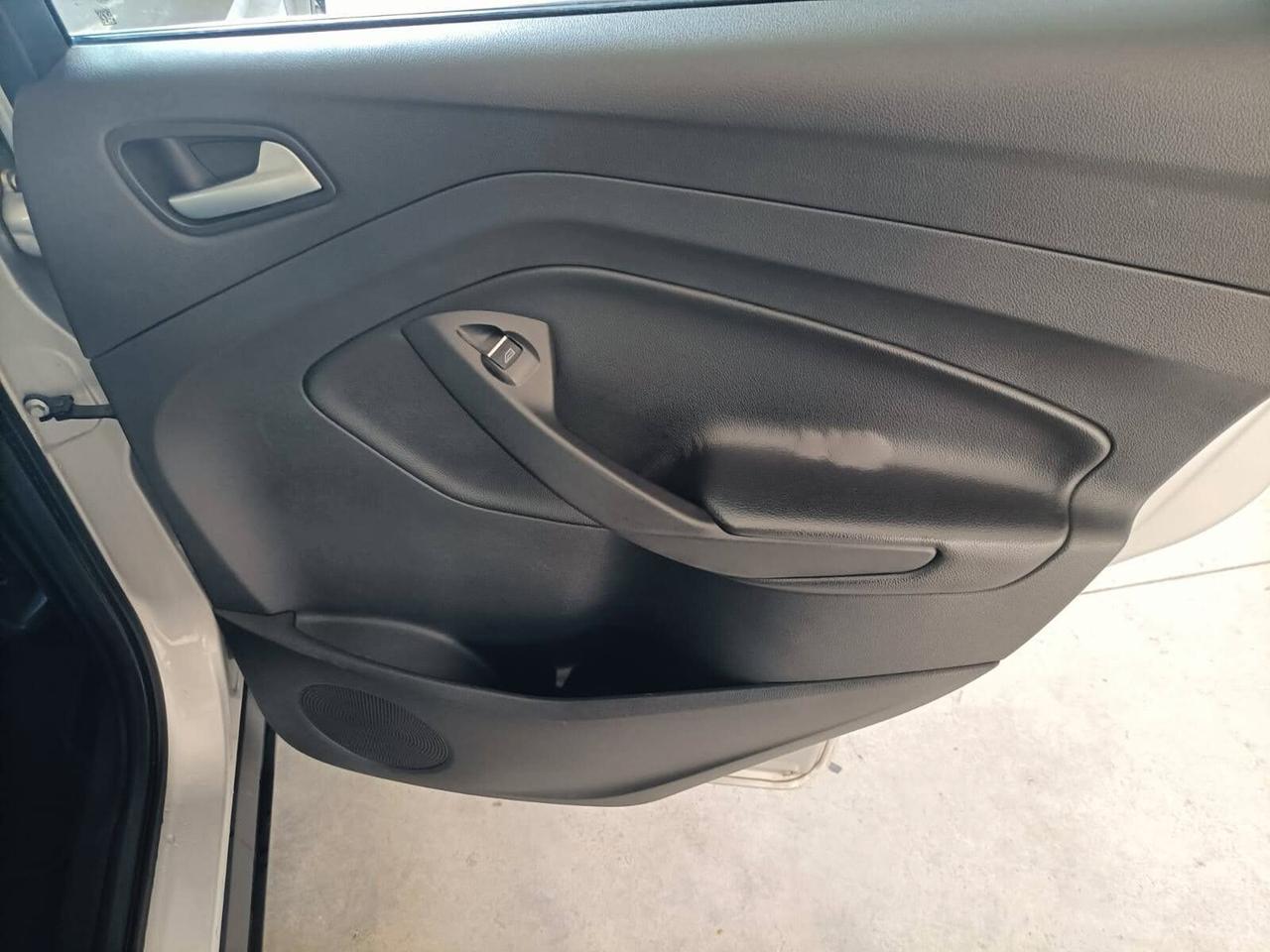 Ford Kuga 2.0 TDCI 120 CV S&S 2WD Powershift Business 09/2019