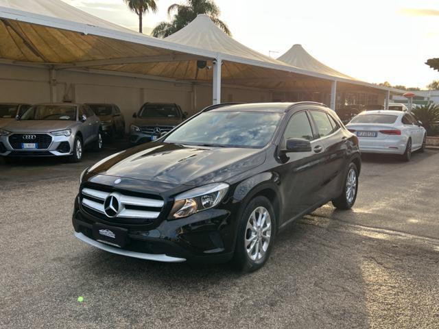 MERCEDES-BENZ GLA 200 d Automatic 4Matic Sport