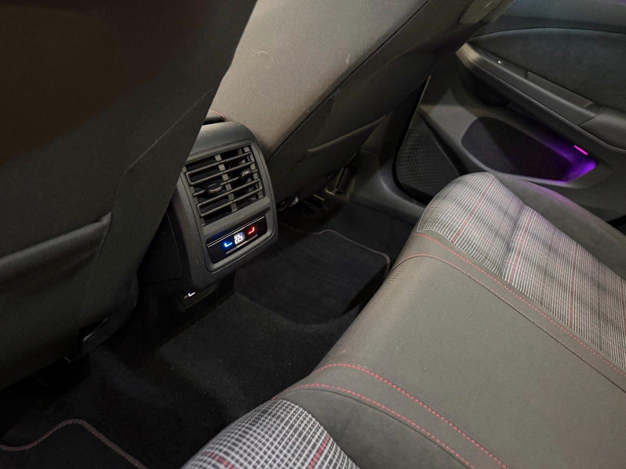 Volkswagen Golf 2.0 tsi GTI 265cv dsg