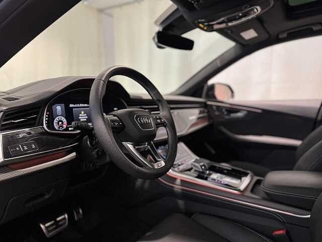 Audi SQ8 SQ8 SUV TFSI quattro tiptronic sport attitude