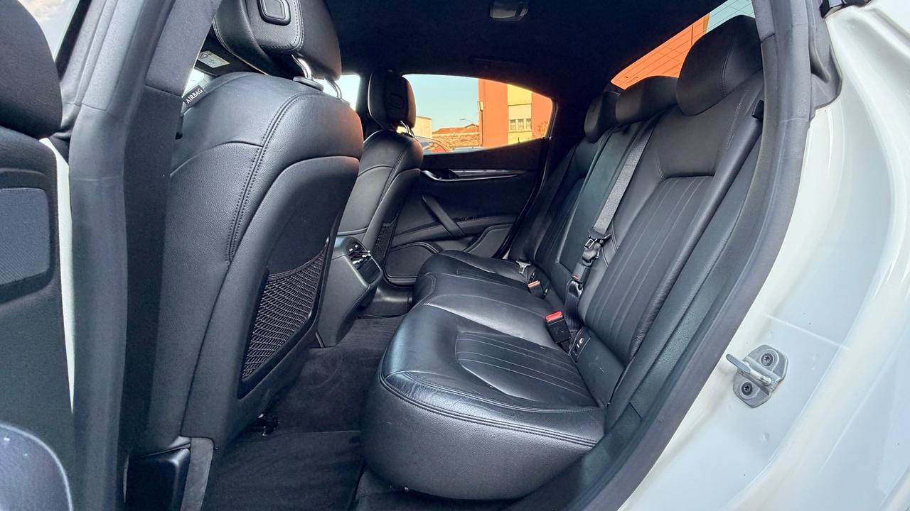 MASERATI GHIBLI 2.0 GT MHEV HYBRID AT8 330 CV - FULL LED, PELLE, SEDILI ELETTRICI