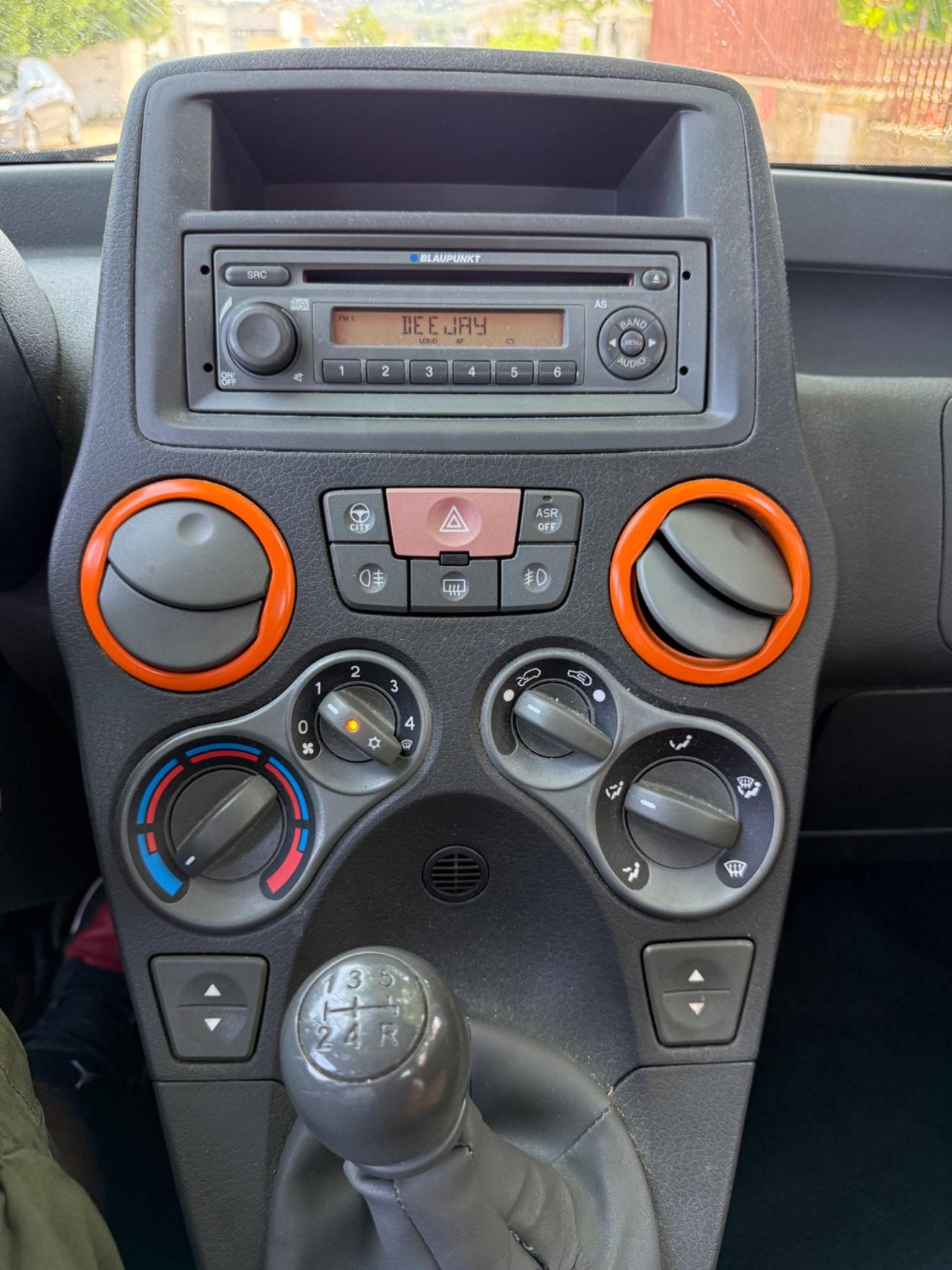 Fiat Panda 1.2 Benzina UNICOPROPRIETARIO neopatentati