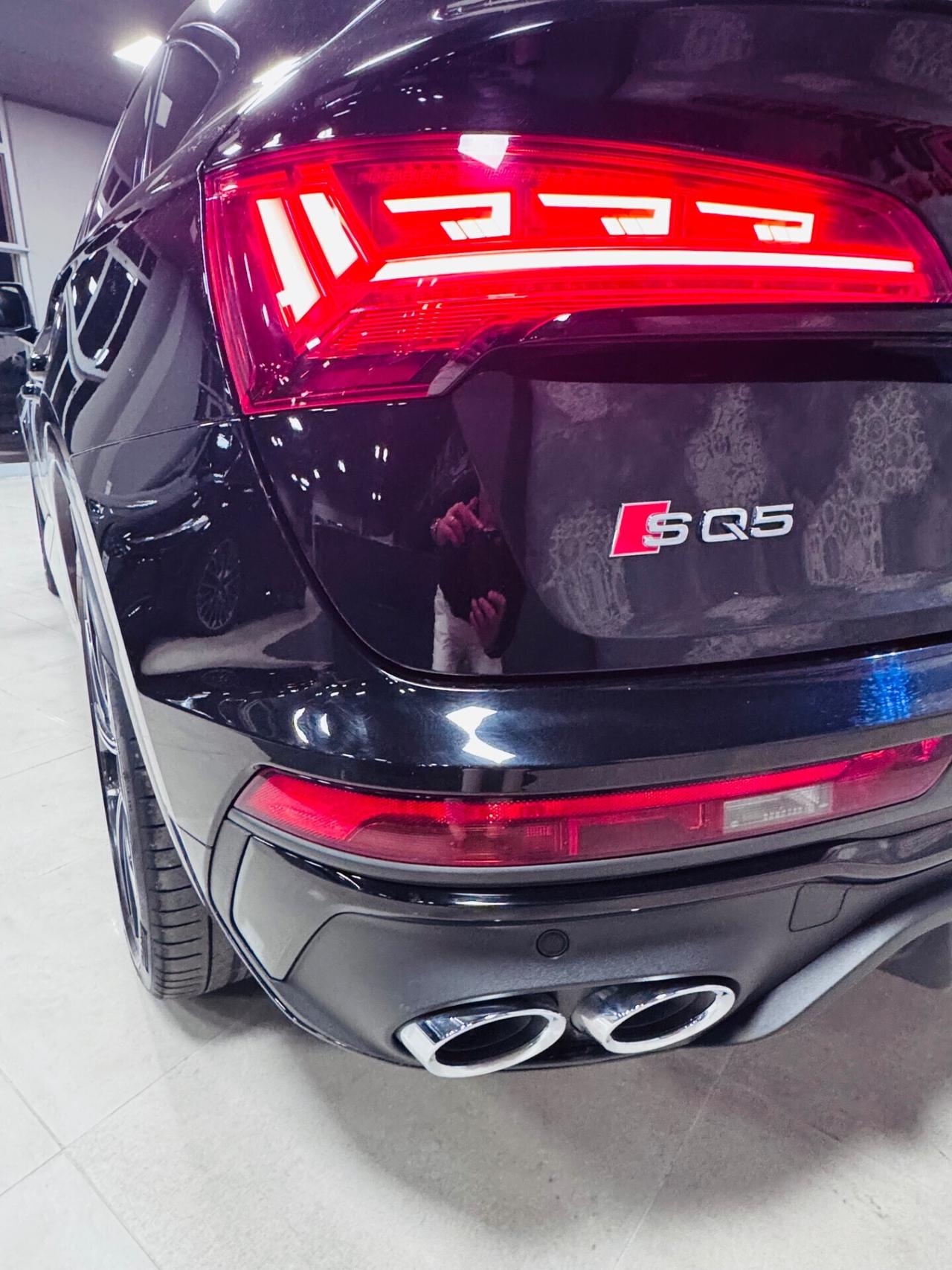 AUDI SQ5 SPORTBACK TDI HYBRID IDENTITY BLACK