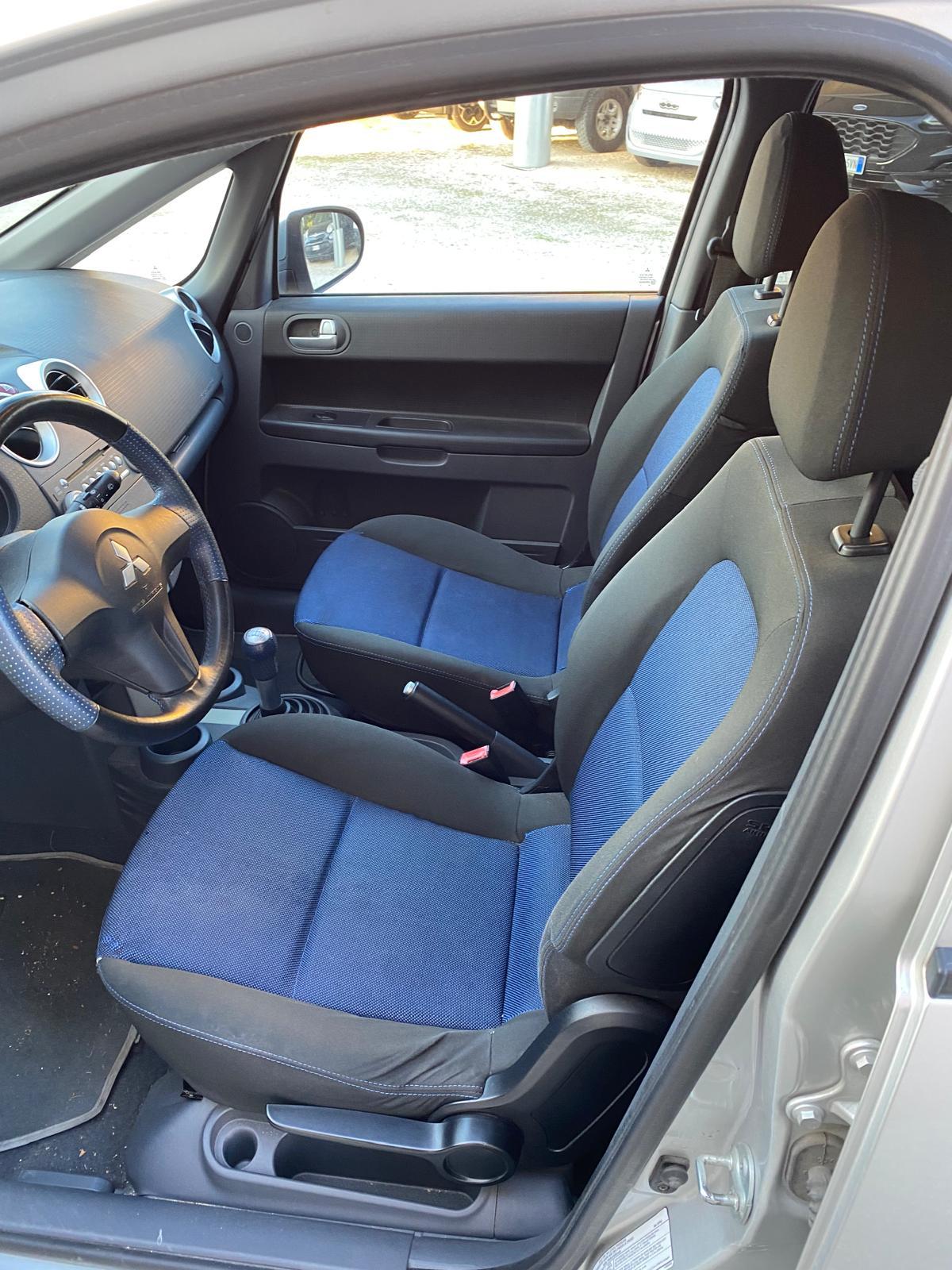 Mitsubishi Colt 5 Porte Colt 5p 1.1 12v Sportychrome