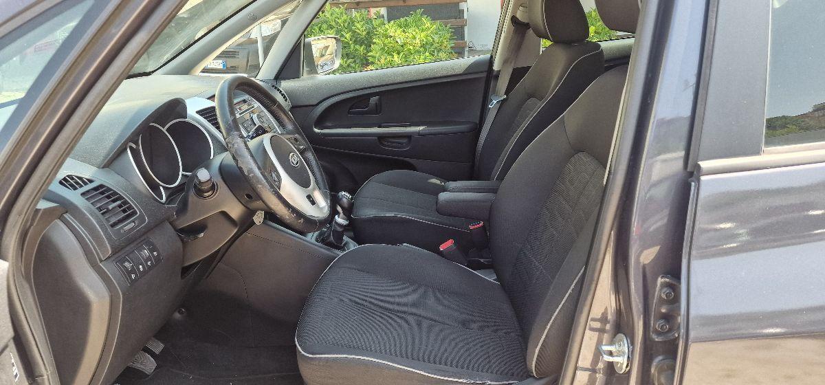 KIA Venga 1.4 CRDi 90CV WGT Fullsky