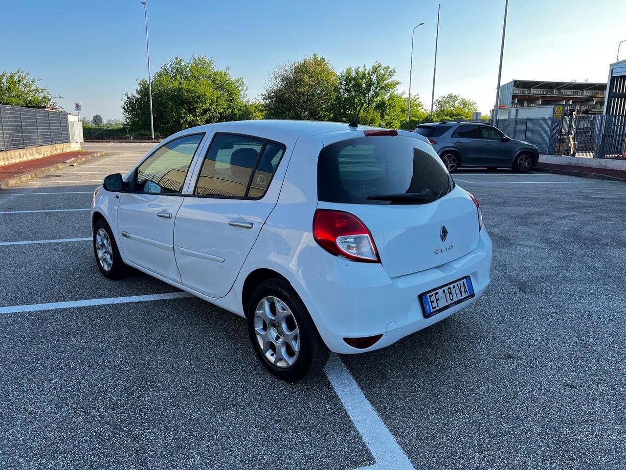 Renault Clio 1.2 16V 5 porte Yahoo!