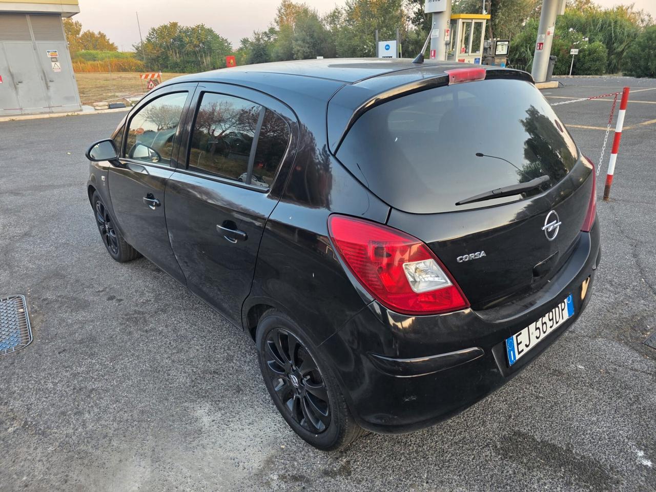 Opel Corsa 1.2 85CV 5 porte GPL euro5