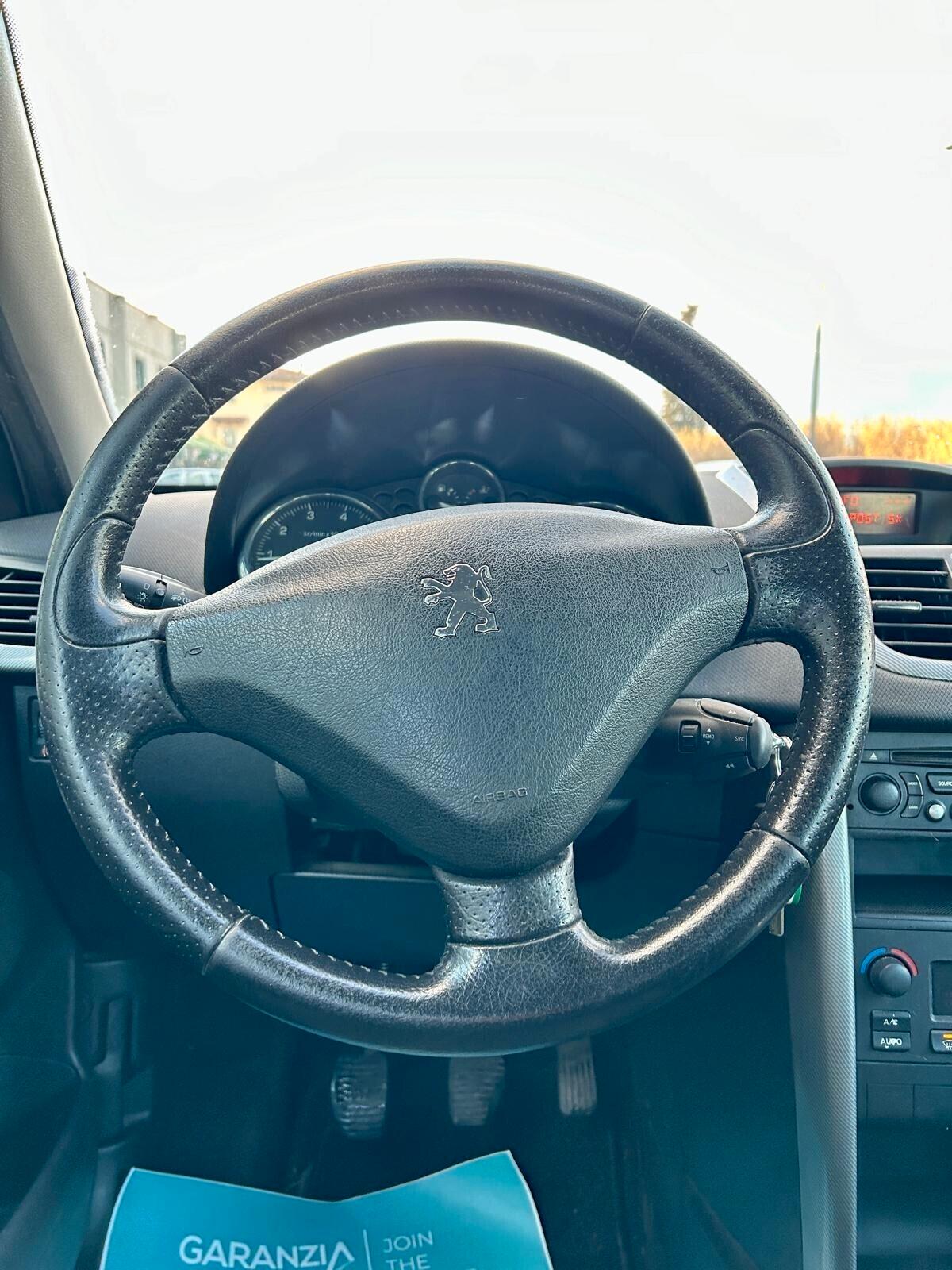 Peugeot 207 1.4 88CV 5P XS (65kw) - ok neopatentato