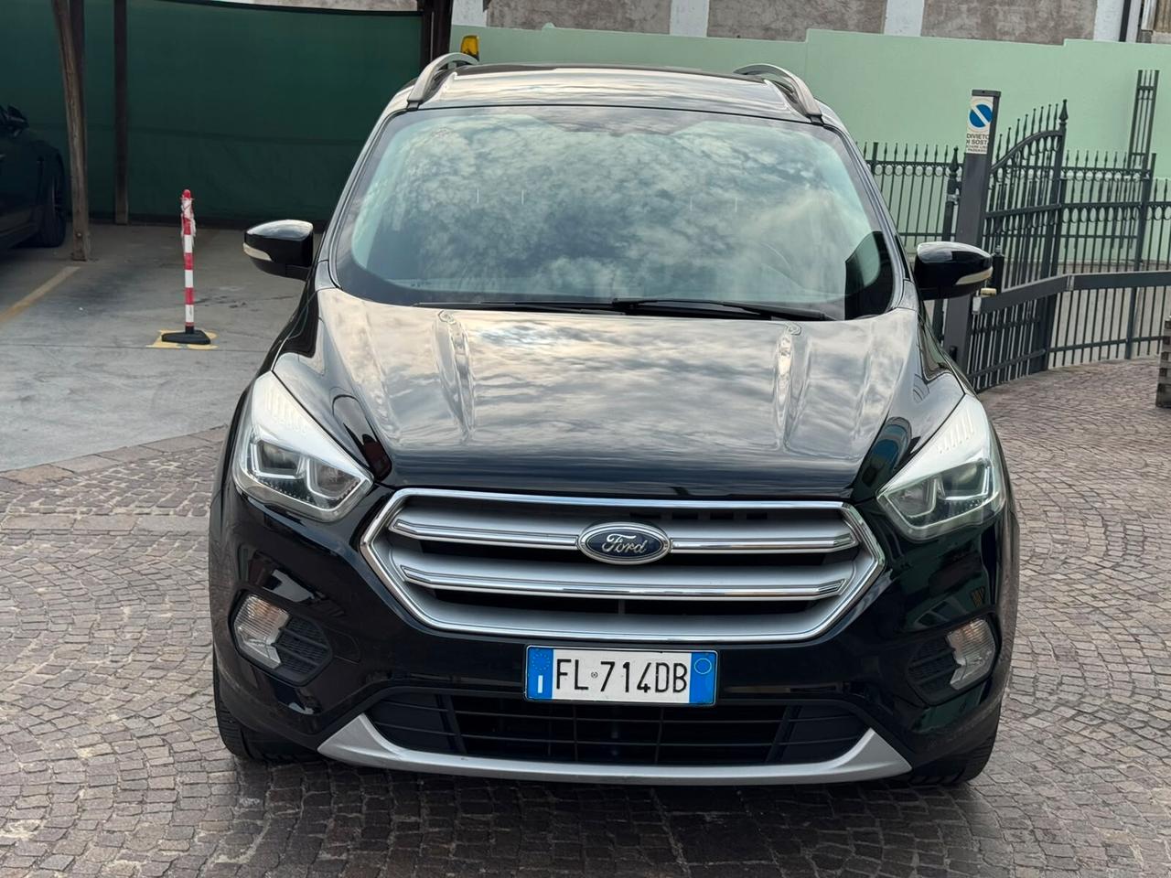 Ford Kuga 1.5 TDCI 120 CV S&S 2WD Titanium
