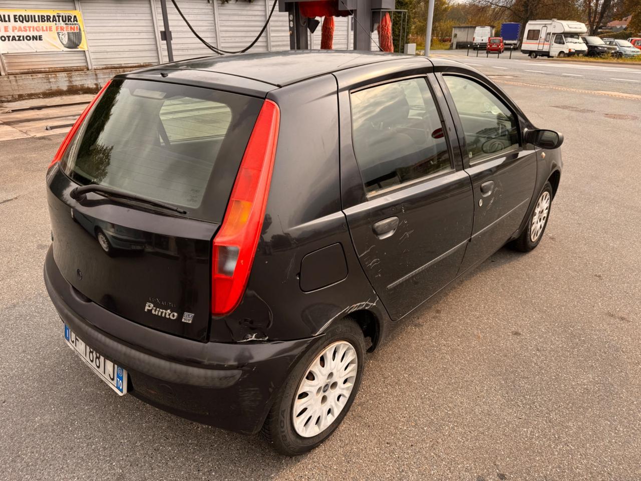 Fiat Punto 1.2i 16V cat 5 porte HLX 80cv neo patentati