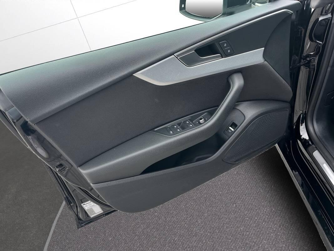 Audi A5 40 2.0 tfsi mhev Business Sport 190cv