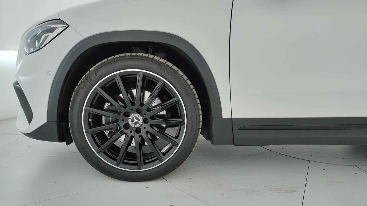 Mercedes-Benz GLA-H247 2020 - GLA 180 d Premium auto