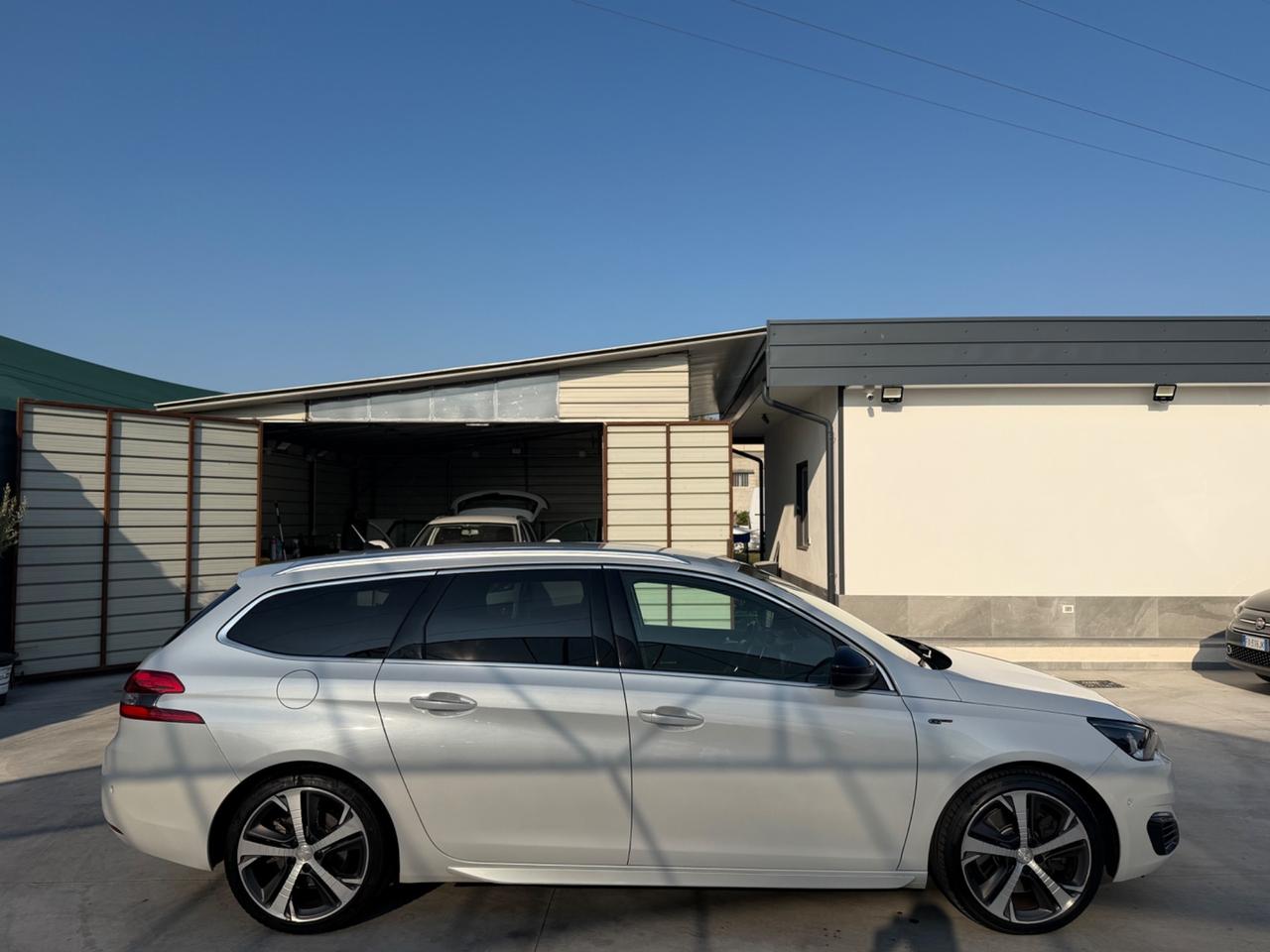 Peugeot 308 BlueHDi 180 S&S EAT6 SW GT
