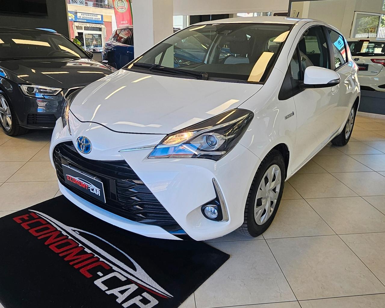 Toyota Yaris 1.5 Hybrid 5 porte Active