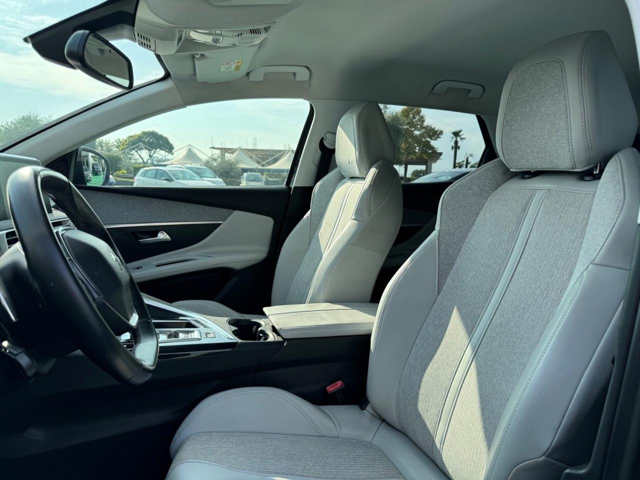 Peugeot 3008 BlueHDi 120 S&S EAT6 Business