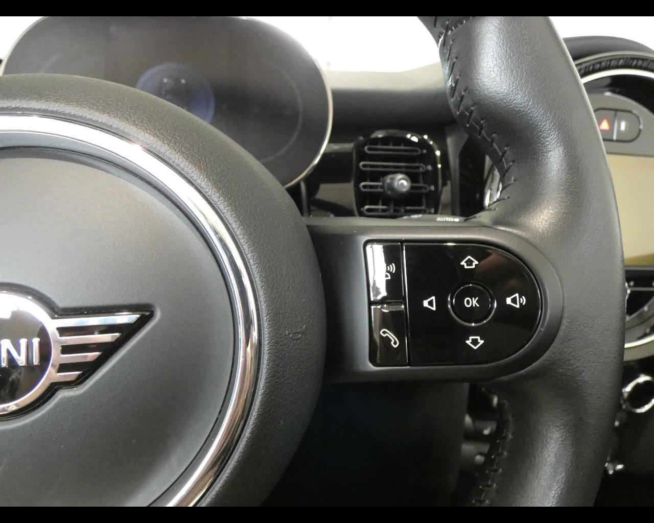 MINI Mini Cabrio (F57) - Mini 1.5 Cooper Classic Cabrio