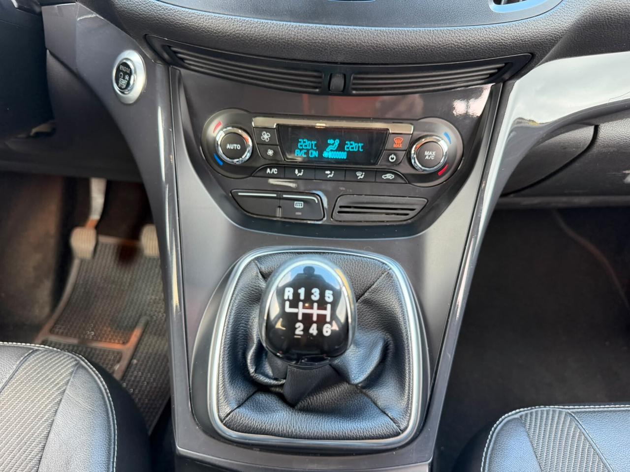 FORD KUGA 2.0 TDCI TITANIUM UNICO PROPRIETARIO