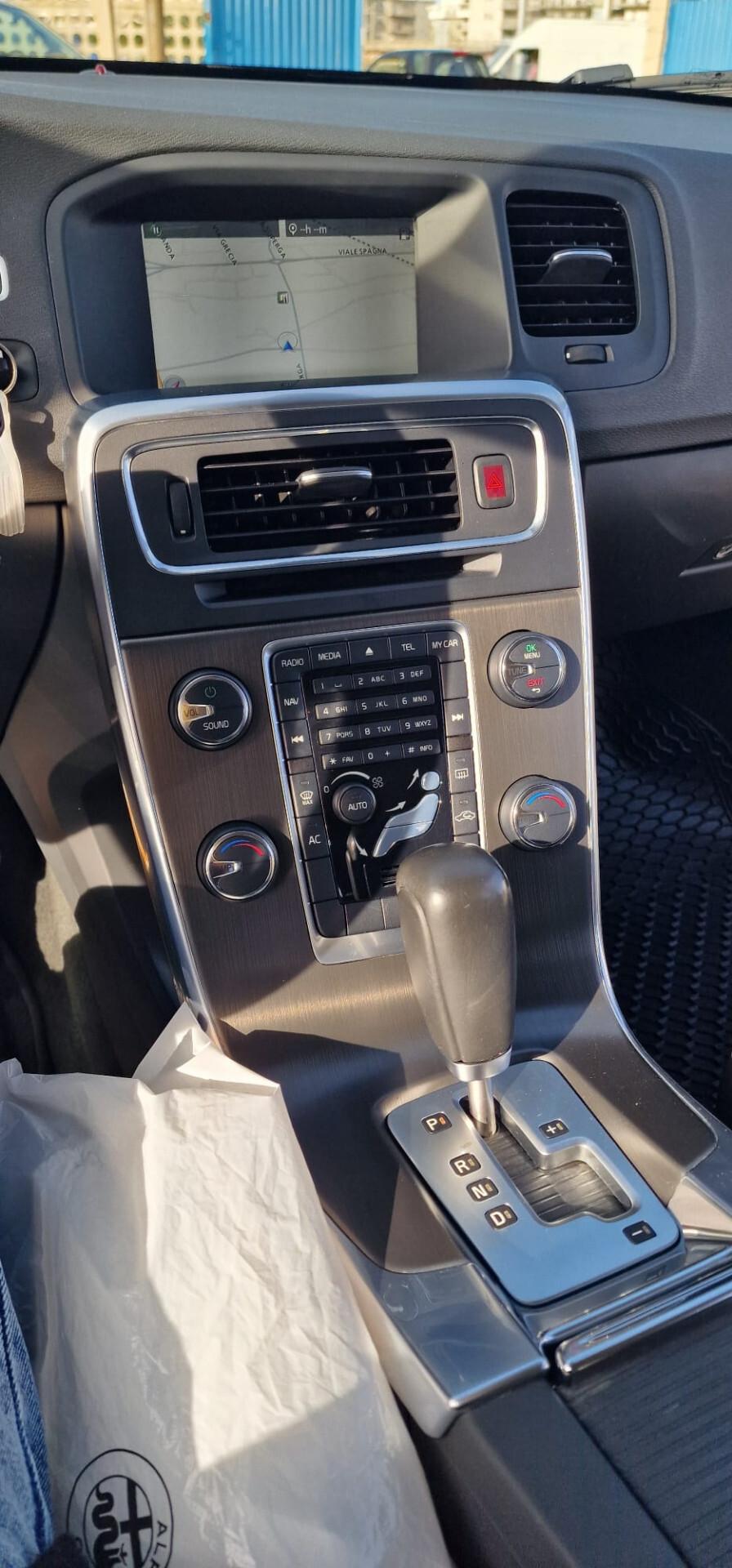 Volvo V60 D3 Geartronic Summum 2012 CRONO CASA MADRE