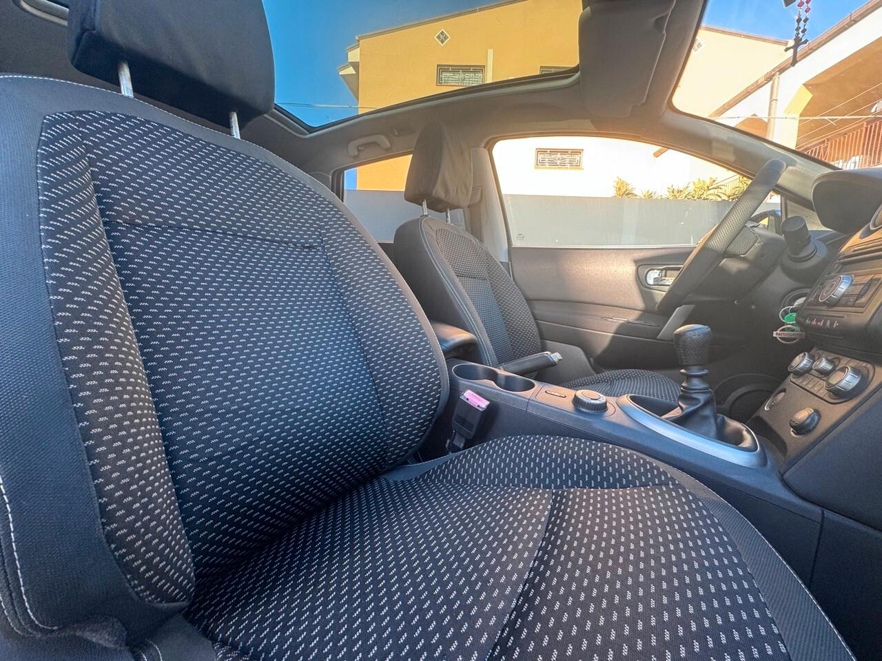 Nissan Qashqai 2.0 dCi DPF 4WD Lounge