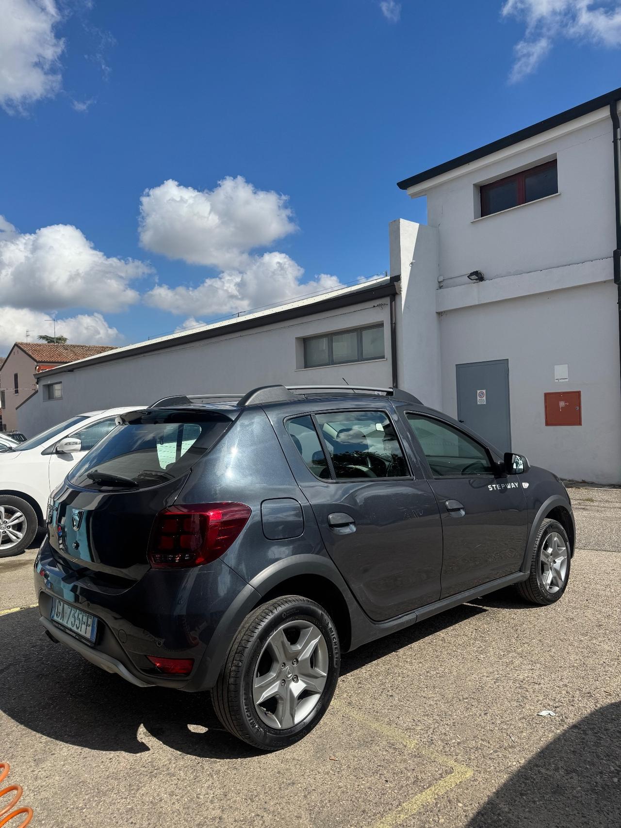 Dacia Sandero Stepway 1.0 TCe 100CV ECO-G 15th Anniversary