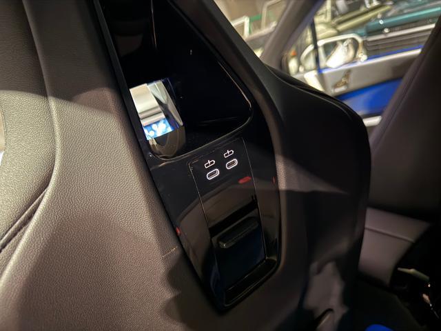 BMW iX xDrive40 Pacchetto Sportivo