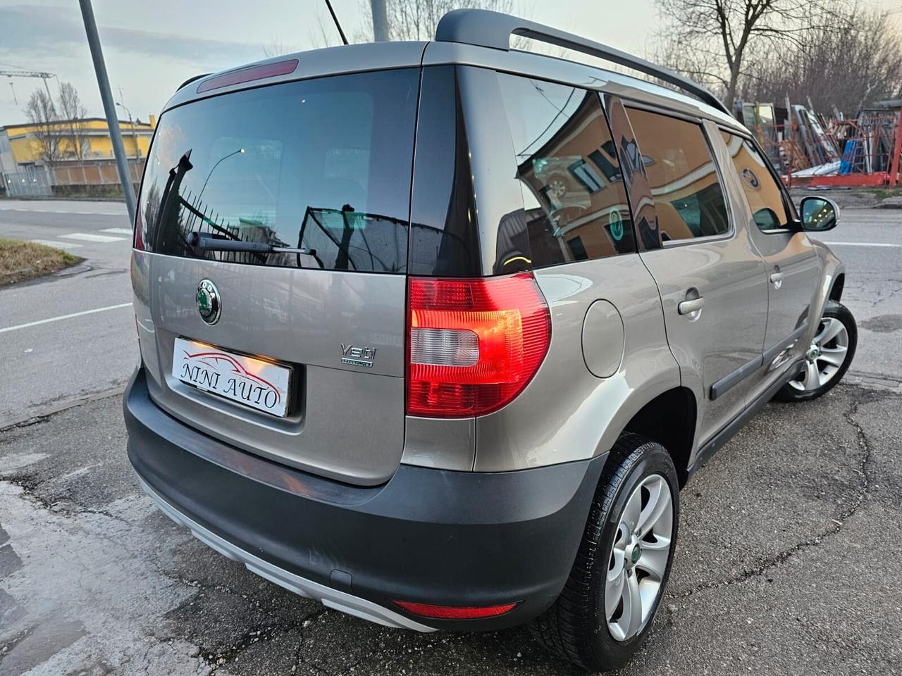 Skoda Yeti 1.6 TDI 105cv GreenLine*Unipro*Euro5*