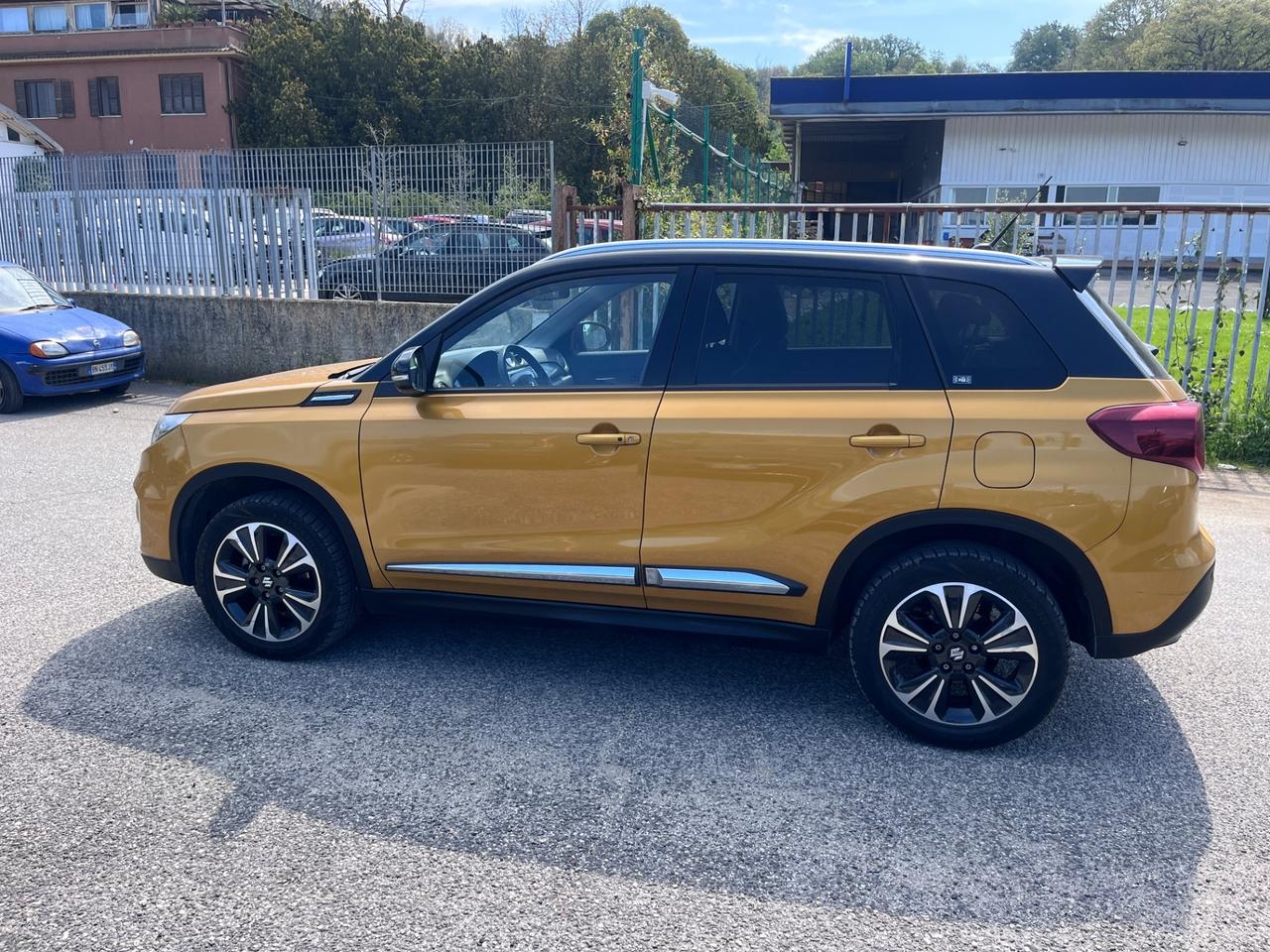 Suzuki Vitara 1.4 Hybrid Top