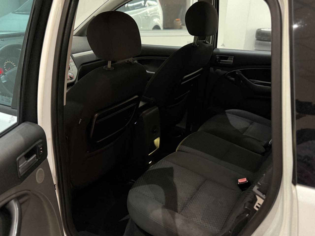 Ford C-Max 1.6 TDCi 90 CV Titanium Per Neopatentati