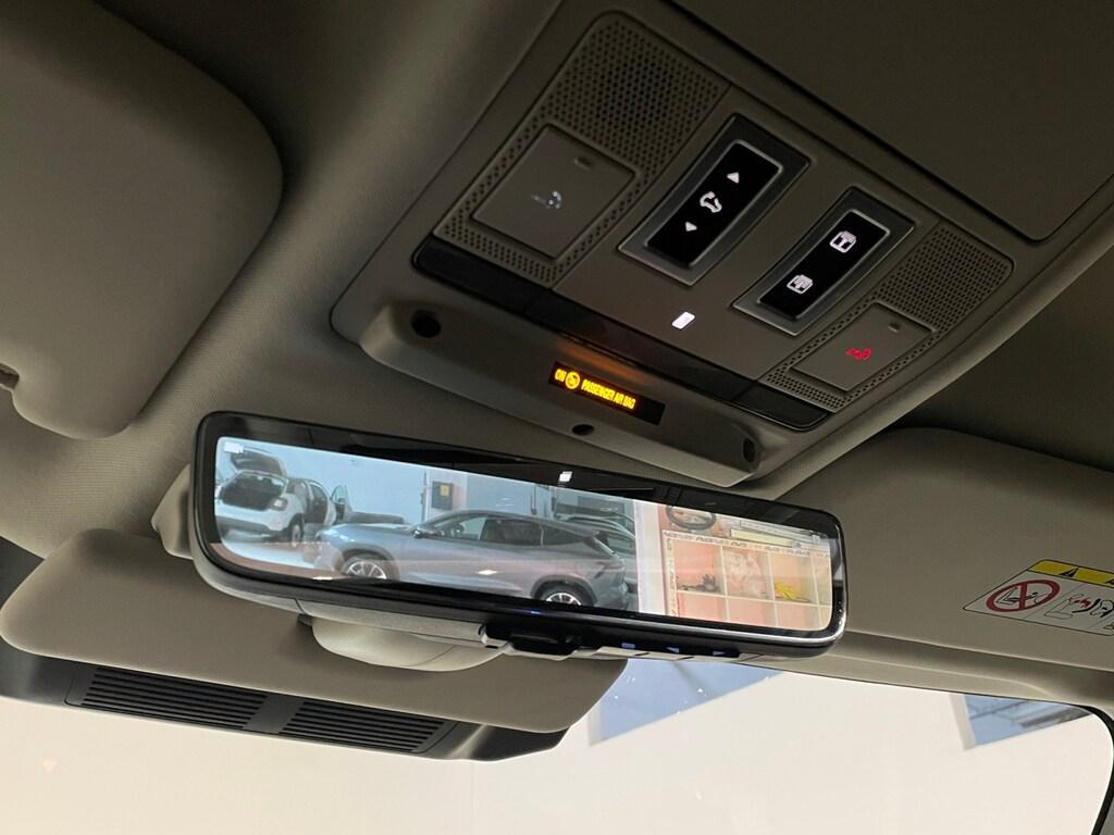 Land Rover Defender VII 2020 110 First Edition awd 240cv 7 Posti