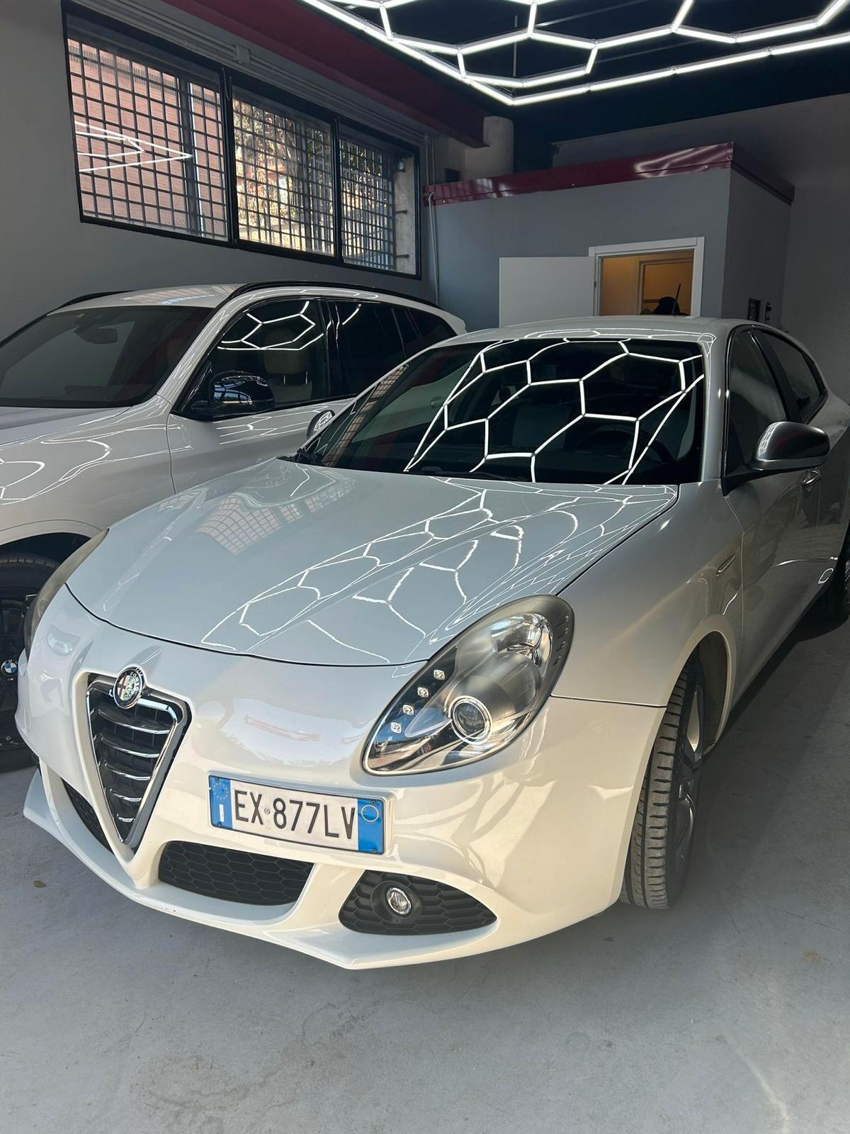 Alfa Romeo Giulietta 1.6 JTDm-2 105 CV Exclusive