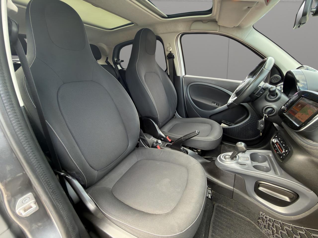 Smart forfour 0.9 t Passion 90cv - Unipro - Promo Finanziamento - Cerchi 16" - Schermo - Retrocamera