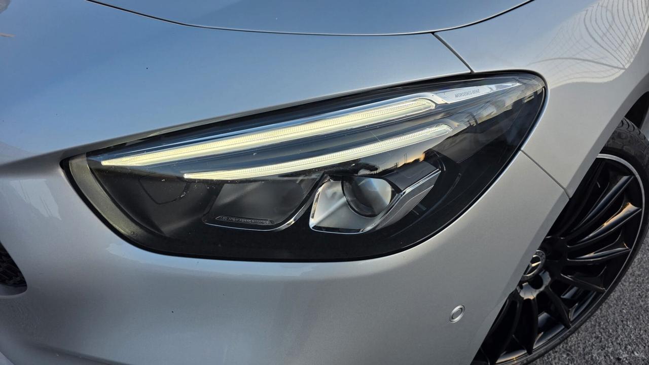 Mercedes-benz B 180 Premium AMG Luci Navi