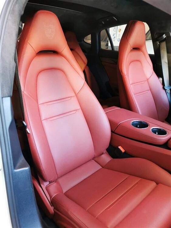 Porsche Panamera 4.0 Turbo
