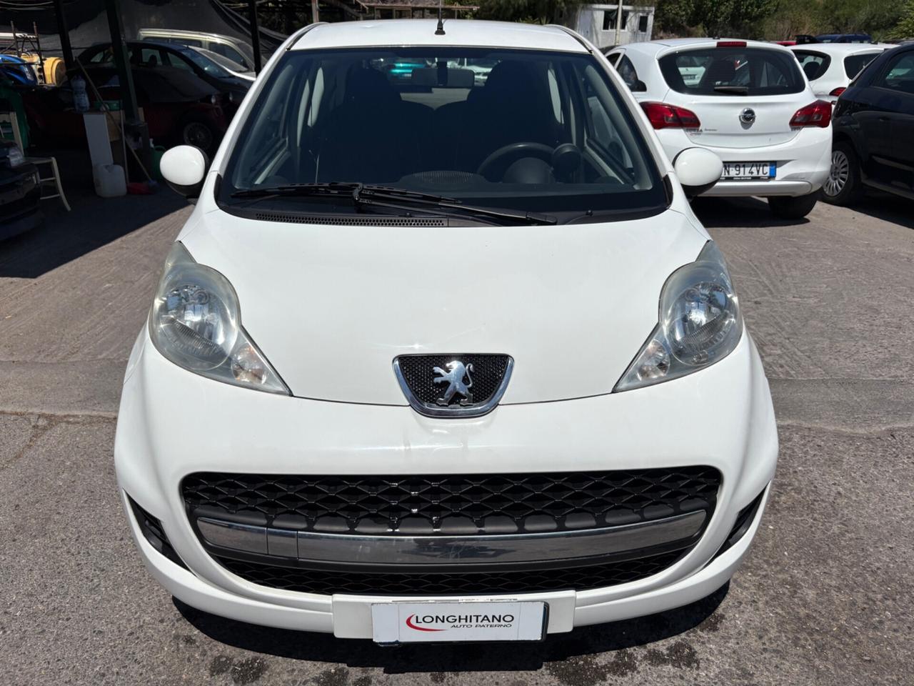 Peugeot 107 c.a.m.b.i.o.---a.u.t.o.m.a.t.i.c.o.