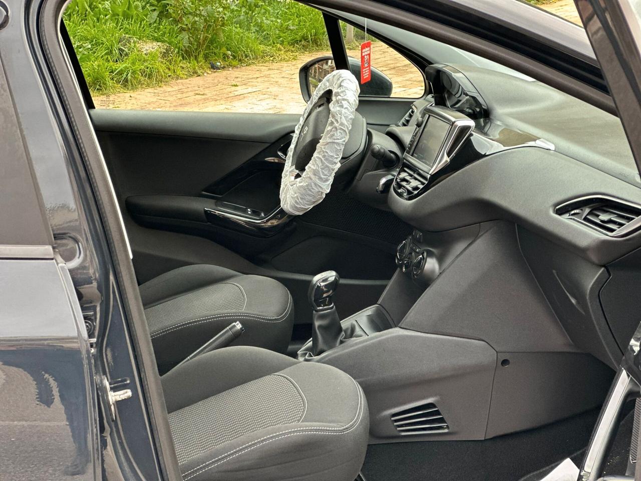 Peugeot 208 PureTech 82 5p. GPL Active