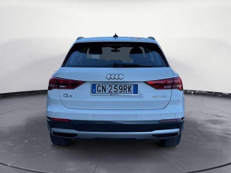 Audi Q3 1.5 TFSI 150 CV
