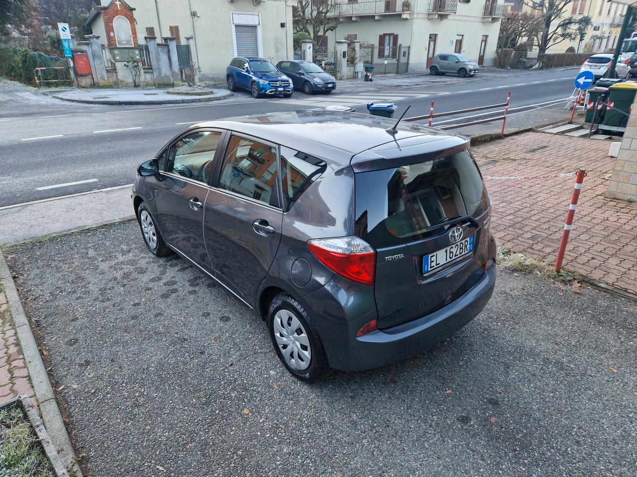 Toyota Verso-S 1.3 100CV "106.800 km" Benzina, Bluetooth, Camera